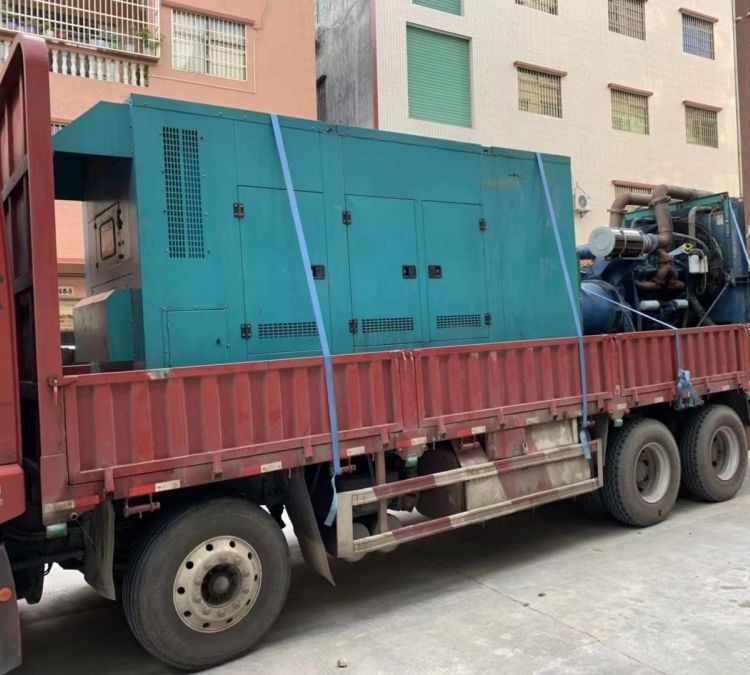 东兰如何在不同负载率下确保 400KW 柴油发电机组的正常运行？