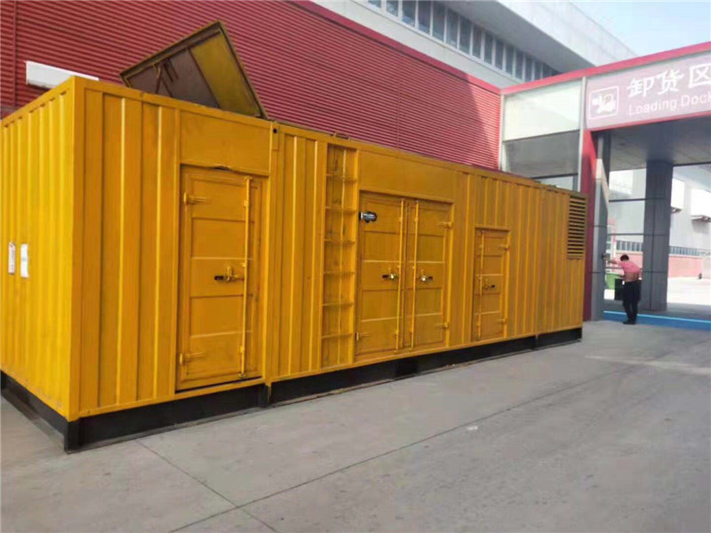 东兰国内外发电机组租赁合同在明确设备维护责任方面有哪些不同做法？